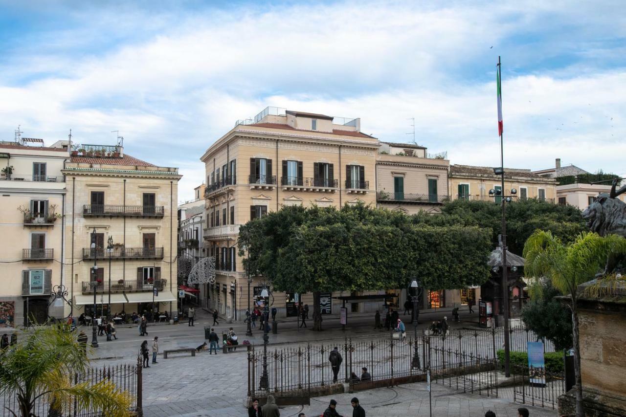 Palazzo Sovrana Serviced Luxury Apartments 巴勒莫 外观 照片