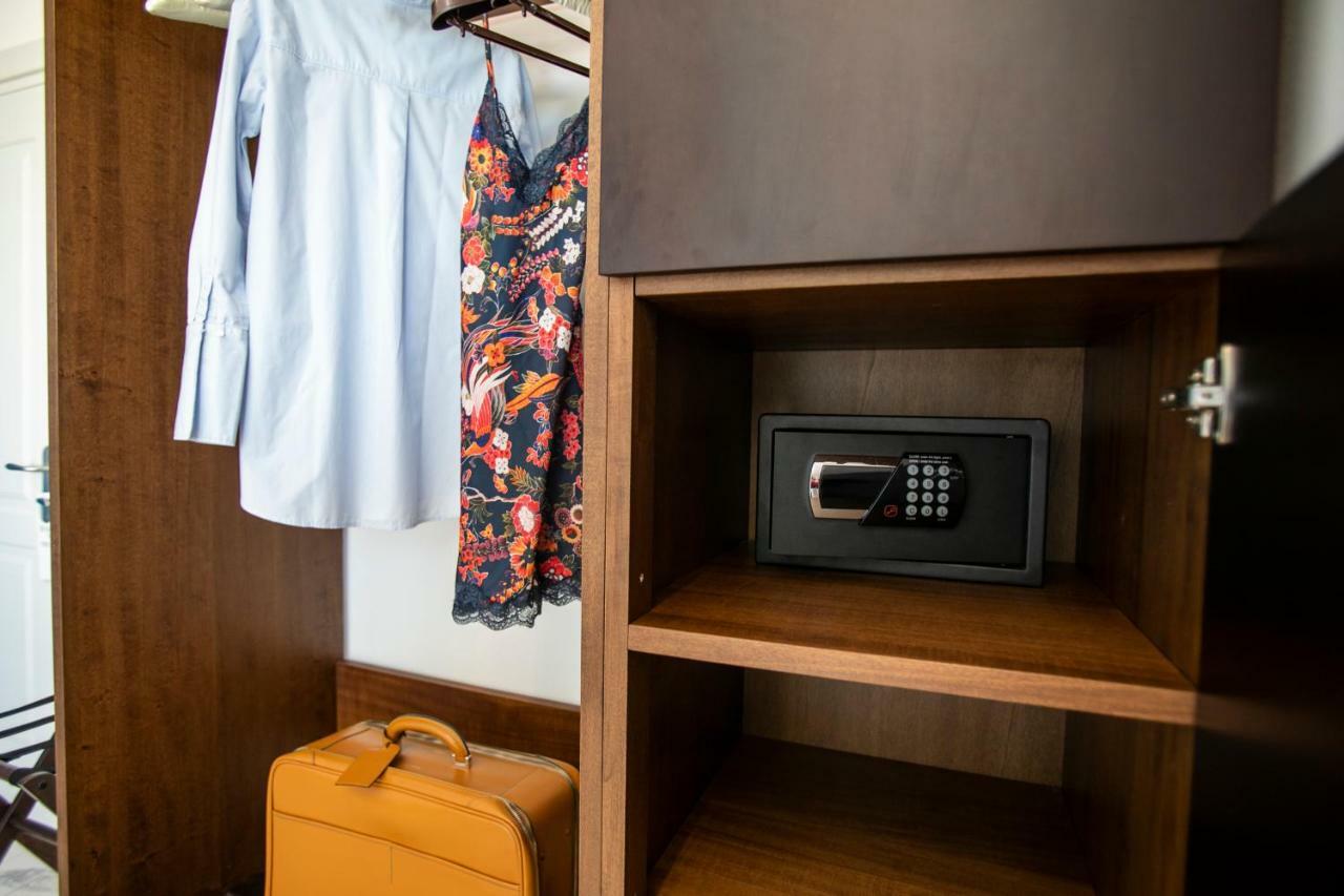 Palazzo Sovrana Serviced Luxury Apartments 巴勒莫 外观 照片